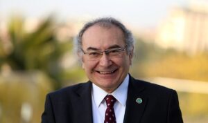 prof-dr-nevzat-tarhan-siradan-seylerden-mutlu-olmak-basit-ama-anlamli-bir-yasam-tarzi-surmek-uzun-omrun-sirridir.jpg