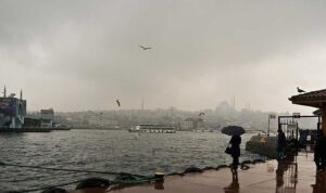 akomdan-istanbul-icin-kuvvetli-yagis-uyarisi.jpg