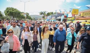 alacati-ot-festivali-cesme-ekonomisine-yine-can-suyu-olacak-hedef-750-milyon-tllik-hacim.jpg