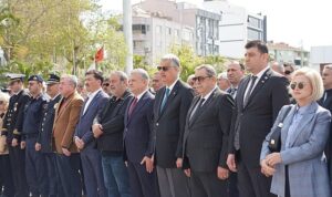 ataturkun-edremite-gelisinin-92-yili-torenlerle-kutlandi.jpg