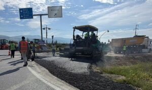 aydin-buyuksehir-belediyesi-yol-yapim-ve-yenileme-calismalarina-devam-ediyor.jpg