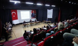 ayvalik-belediyesinin-2025-yili-faaliyet-raporu-oy-birligiyle-kabul-edildi.jpg