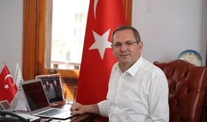 ayvalikta-bahar-coskusunu-teferic-senlikleri-basliyor.jpg