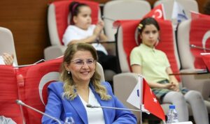 bakirkoy-belediyesi-cocuk-meclisinden-23-nisan-ozel-oturumu.jpg