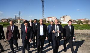 baskan-altay-baskan-kilca-ve-genel-mudur-yilmaz-akcesme-kentsel-donusum-alani-ve-kadinlar-pazarini-inceledi.jpg