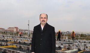 baskan-altay-stadyum-sehir-hastanesi-tramvay-hattinda-yogun-mesainin-surdugunu-acikladi.jpg