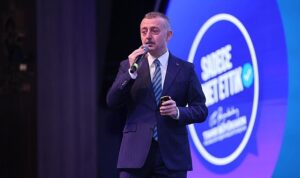 baskan-buyukakindan-kentsel-donusum-konusunda-net-tavir-vatandasin-rizasi-ile-hareket-edecegiz.jpg