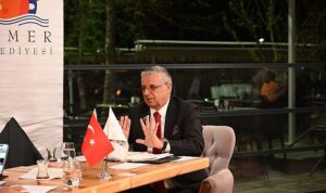 baskan-topaloglu-canli-yayinda-sorulari-yanitladi.jpg