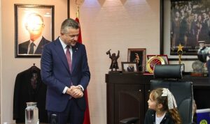 bucada-baskanlik-koltugu-adasuya-emanet-edildi.jpg
