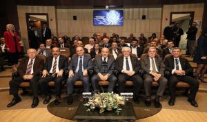 ege-hububat-bakliyat-yagli-tohumlar-ve-mamulleri-ihracatcilari-birliginde-muhammet-ozturk-guven-tazeledi.jpg