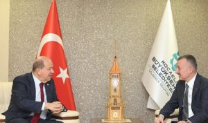 ersin-tatar-baskan-buyukakina-konuk-oldu.jpg