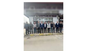 fehmi-erdem-secim-oncesi-sahada-hem-babacan-hem-vizyoner.jpg