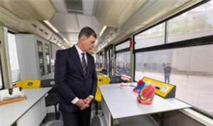 gezici-bilim-otobusu-yola-cikti.jpg