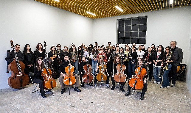 ibb-istanbul-genclik-orkestrasi-muzede-senfoni-ile-ilk-kez-sahnede.jpg