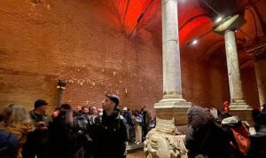 ibbnin-1-tl-karari-ardindan-yerebatanda-ilk-5-saatte-5-bin-yerli-ziyaretci.jpg