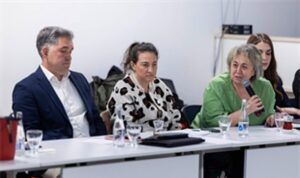 izmir-ortak-akli-harekete-geciren-konsey-ve-kurullariyla-kalkinacak.jpg
