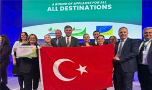 izmir-turizmde-iddiasini-buyutuyor.jpg