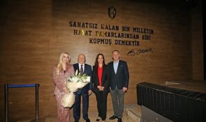 karsiyakada-caz-ruzgarlari-esti.jpg