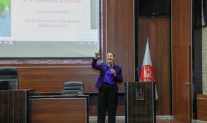 kecioren-belediyesinde-personele-etik-davranis-egitimi.jpg
