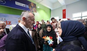 ko-mek-gebzede-yil-sonu-sergi-heyecani.jpg