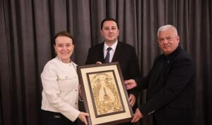 konakta-makedonya-ruzgari-esti-baskan-mutlu-enes-ibrahim-ve-heyetini-agirladi.jpg