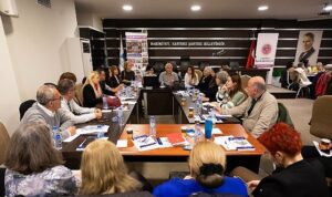 narlidere-3-yas-universiteleri-calistayina-ev-sahipligi-yapti.jpg