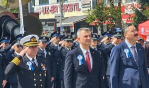 polis-teskilatinin-181-kurulus-yili-golcukte-torenle-kutlandi.jpg