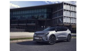 renaultda-elektrikli-ailenin-ust-segment-temsilcisi-scenic-e-tech-elektrikli-turkiyede.jpg