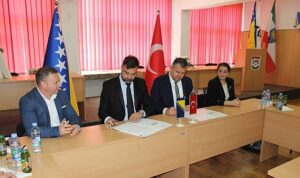 saray-belediyesi-ile-vares-belediyesi-kardes-oldu.jpg