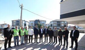 yeni-mahallede-11-sokakta-tretuvar-calismasi-suruyor.jpg