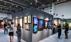 120-galeri-bin-600-sanatci-ayni-cati-altinda.jpg