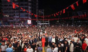 antalya-buyuksehir-belediyesinden-coskulu-19-mayis-kutlamasi.jpg