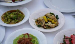 ayvalik-gastrofest-kapilarini-ikinci-kez-aciyor.jpg