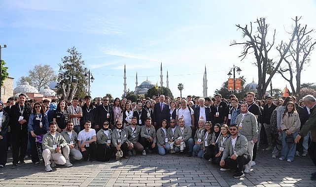 baskan-altay-genc-seyyah-projemizle-bu-yil-25-bin-920-ogrencimizi-istanbulun-tarihi-atmosferiyle-bulusturduk.jpg