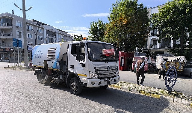 baskan-cercioglundan-didim-ve-kusadasinda-bayram-calismasi.jpg