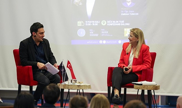 baskan-ovalioglu-universitelilerle-bulustu.jpg