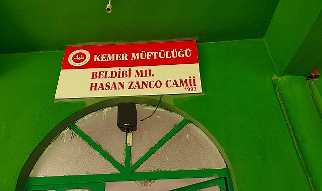 bayram-oncesi-camilerde-temizlik.jpg
