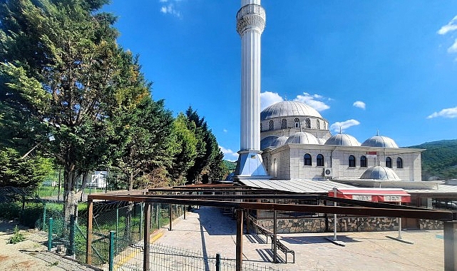 bayram-oncesi-ibadethanelerde-hummali-hazirlik.jpg