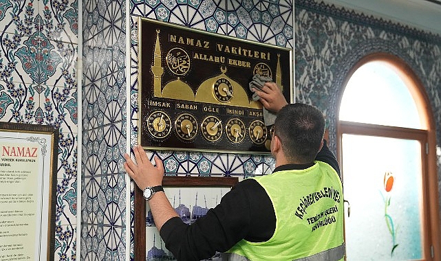 bayram-oncesi-keciorendeki-camilerde-temizlik-seferberligi.jpg