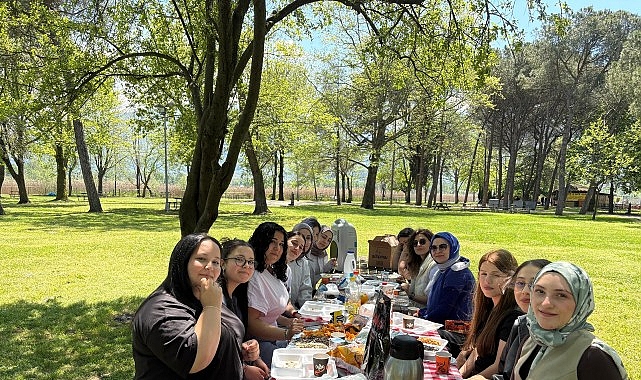 beyaz-kalpler-baharin-gelisini-kutladi.jpg