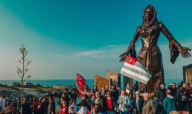 buyuk-surgun-162-yilinda-babalida-anilacak.jpg