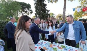 buyukakin-turkiye-yuzyilini-kardeslik-harciyla-insa-edecegiz.jpg