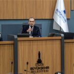buyuksehir-meclisi-ikinci-birlesimi-15-mayisa-ertelendi.jpg