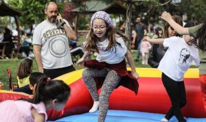 cankayada-anneler-gunu-festival-havasinda-gecti.jpg