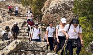 cercioglu-19-mayis-ataturku-anma-genclik-ve-spor-bayrami-kapsaminda-aydinli-gencler-icin-trekking-etkinligi-duzenledi.jpg