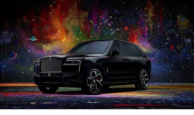 cyril-kongo-imzali-black-badge-cullinan-cagdas-sanat-ile-bespoke-tasarimin-bulusmasi.jpg