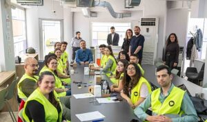 dayanismanin-genc-yuzleri-bornovada-bulustu.jpg