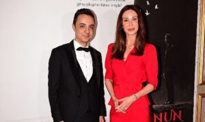 demet-senerden-sair-erhan-penduke-gonulden-destek.jpg
