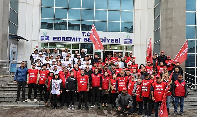 edremitte-1-mayis-coskuyla-kutlandi.jpg