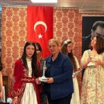 efes-selcuklu-ogrenciler-mubadeleyi-muzik-ve-tiyatro-ile-anlatti.jpg